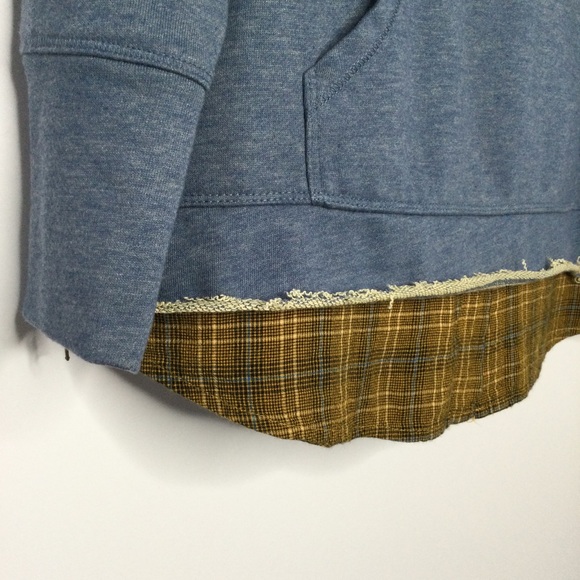 Tru Luxe Layered Hoodie with Zippered Sleeves Blue Denim Flannel Size Medium - Picture 3 of 7